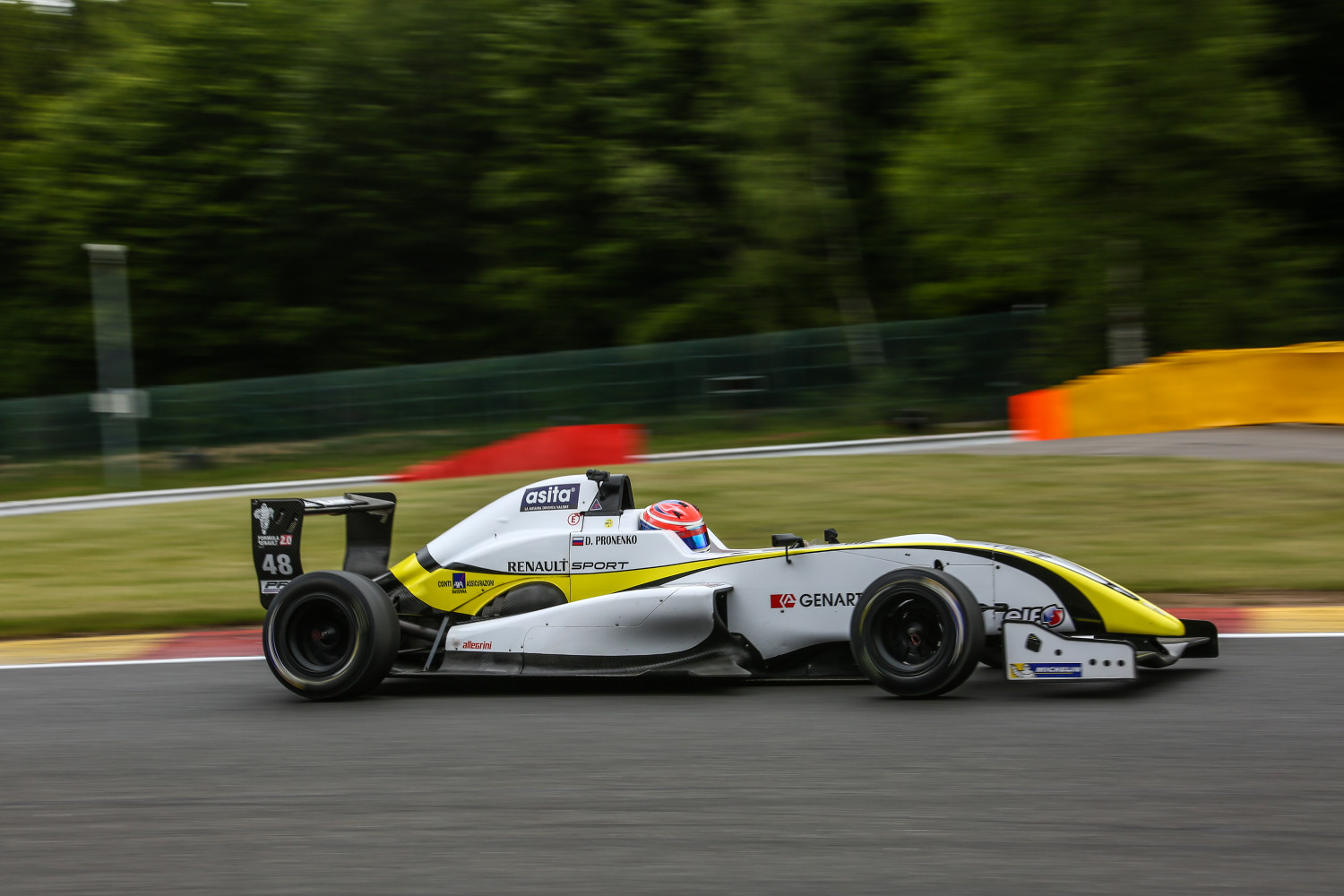 Daniel-Pronenko-BVM-Spa2015-7584-e1435995649294